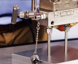 Ralston NPT Male Quick-test XT Fittings